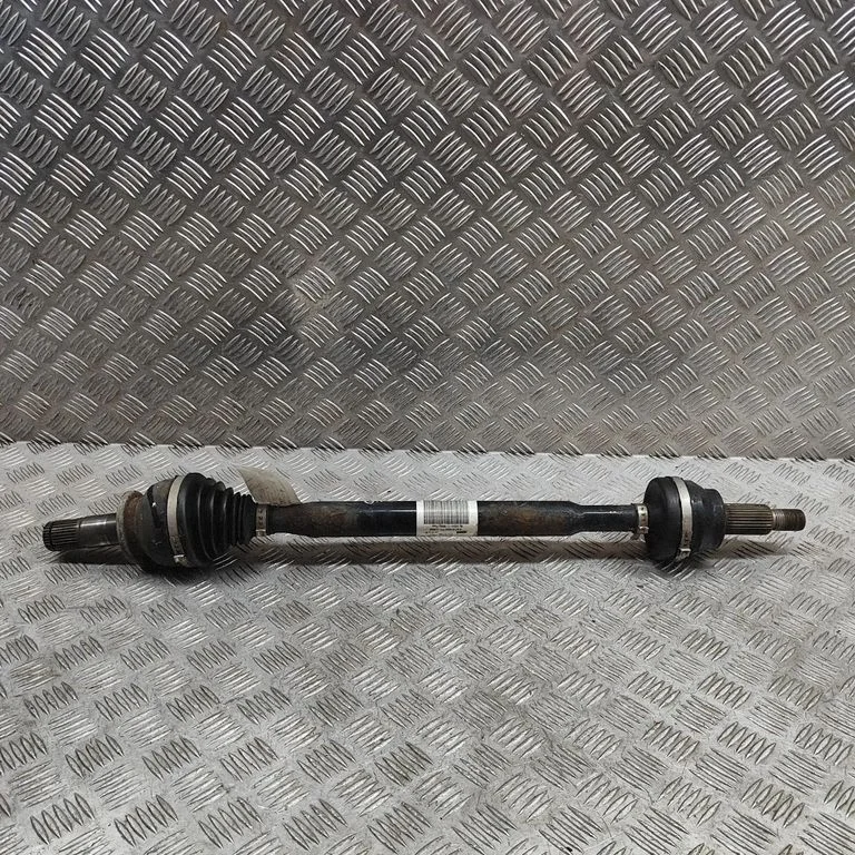 Aizmugurējā pusass GX734K139EA