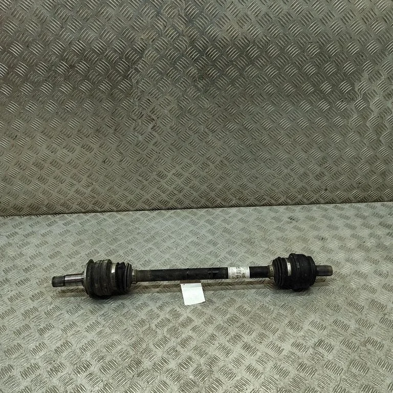 Aizmugurējā pusass A2063506800
