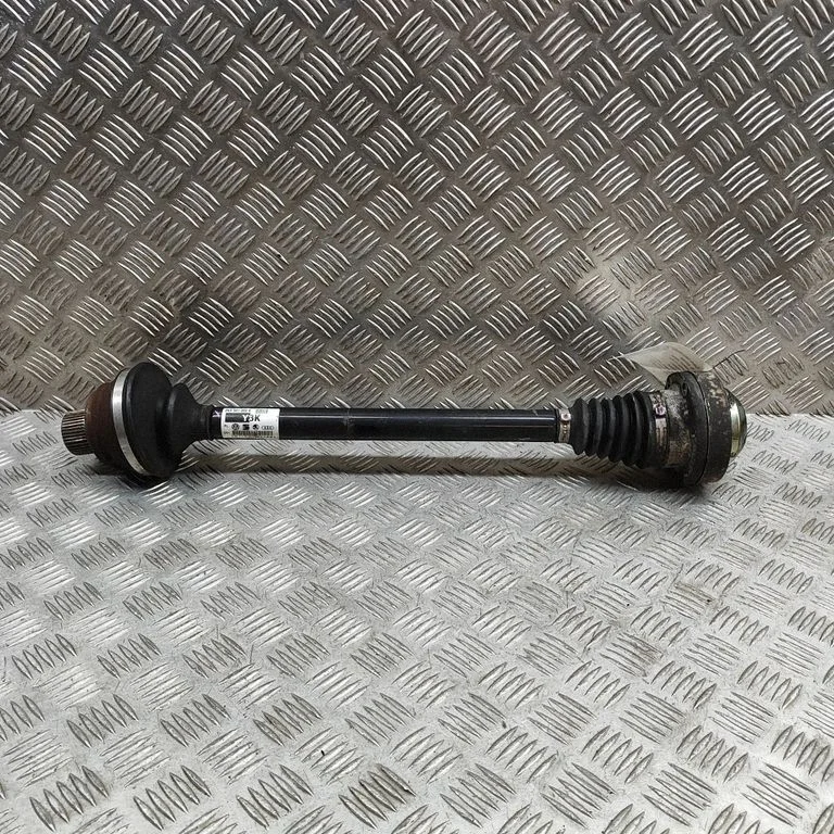 Tagumine pooltelg – Audi A5 Sportback 8TA (2009-2016)