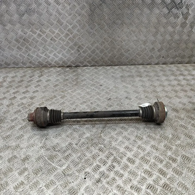Rear driveshaft 4M0501203D