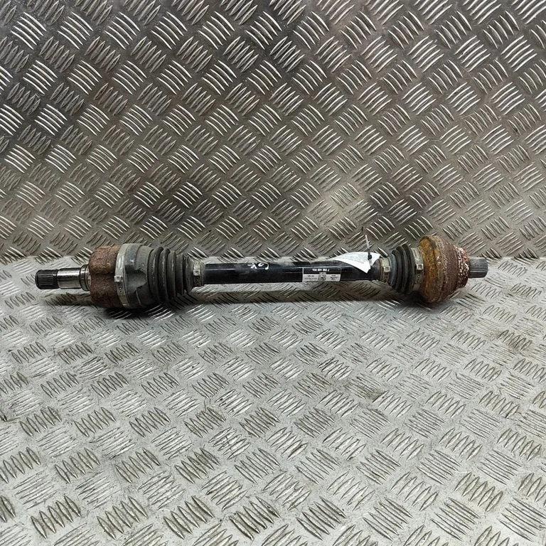 Tagumine pooltelg 1EA501203J