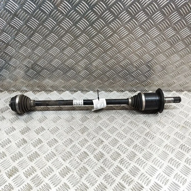 Półoś tylna – BMW Seria 3 G20 G21 (2019-)