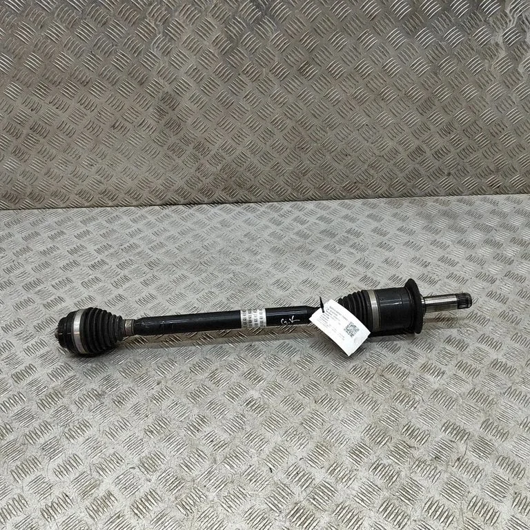 Rear driveshaft 8679838