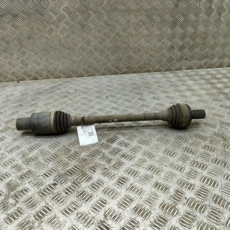 Aizmugurējā pusass A2433502901