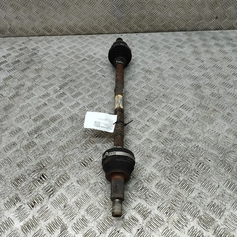 Aizmugurējā pusass HK834K139AA
