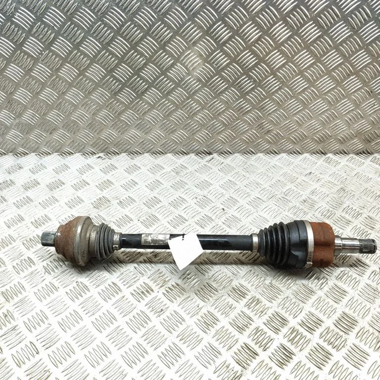 Aizmugurējā pusass 1EA501203J