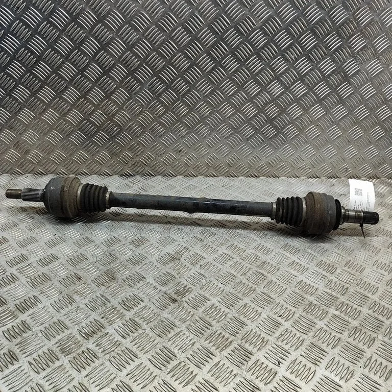 Tagumine pooltelg – Porsche Cayenne (92A) (2010-2017)