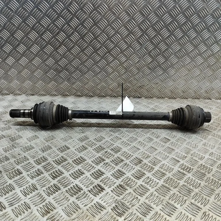 Aizmugurējā pusass 95B501203G