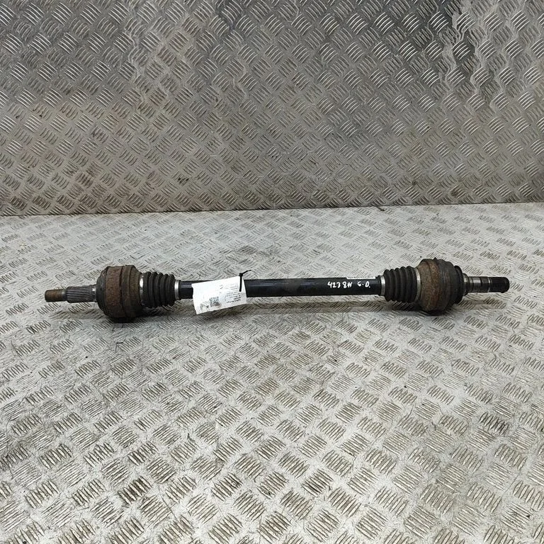 Tagumine pooltelg – Porsche Cayenne (92A) (2010-2017)