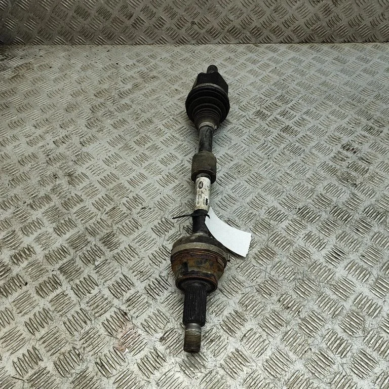 Aizmugurējā pusass J9D34B402AC