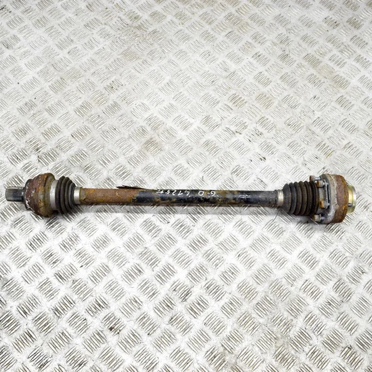 Tagumine pooltelg – Volkswagen e-Golf (2014-)