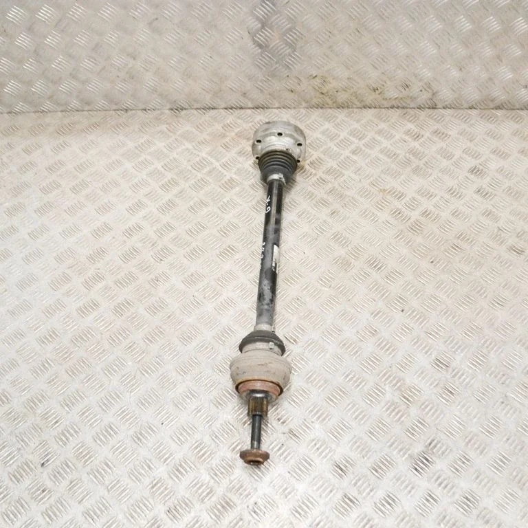 Rear driveshaft – Audi A4 S4 B9 (2015-2019)