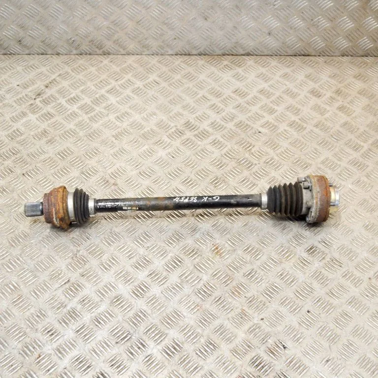 Aizmugurējā pusass 5Q0501203A