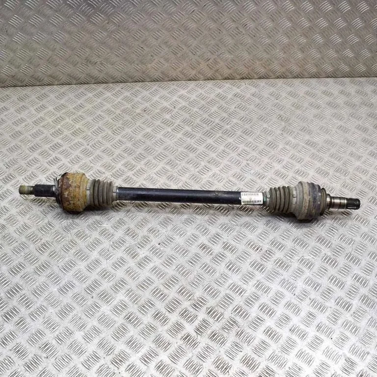 Tagumine pooltelg – Porsche Cayenne (92A) (2010-2017)