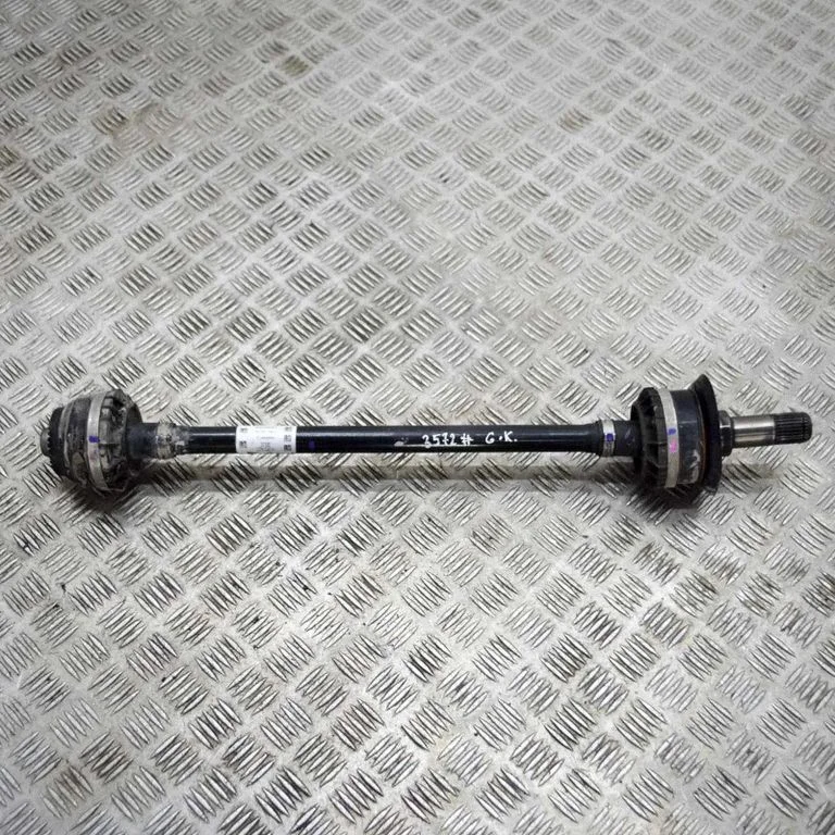 Rear driveshaft 8665783