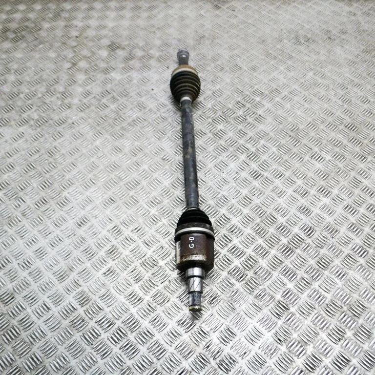 Rear driveshaft – Tesla Model S (2012-)