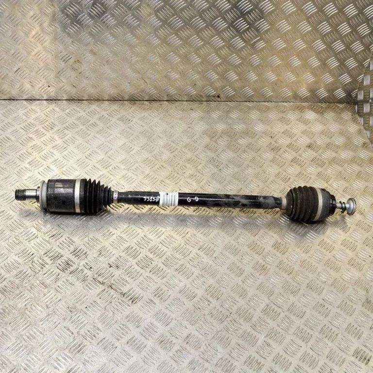 Aizmugurējā pusass – BMW i3 (2013-)
