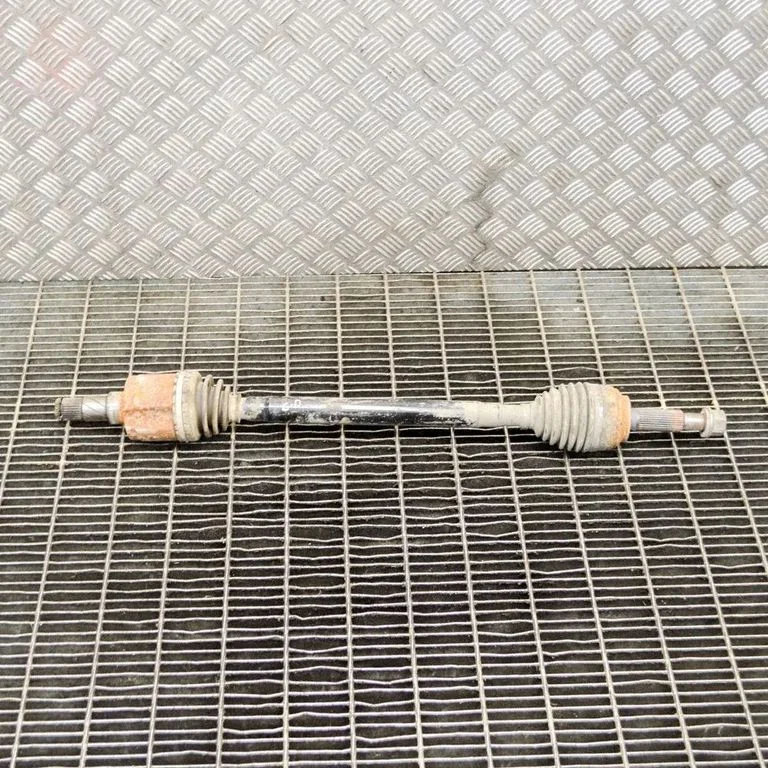 Rear driveshaft – Tesla Model S (2012-)