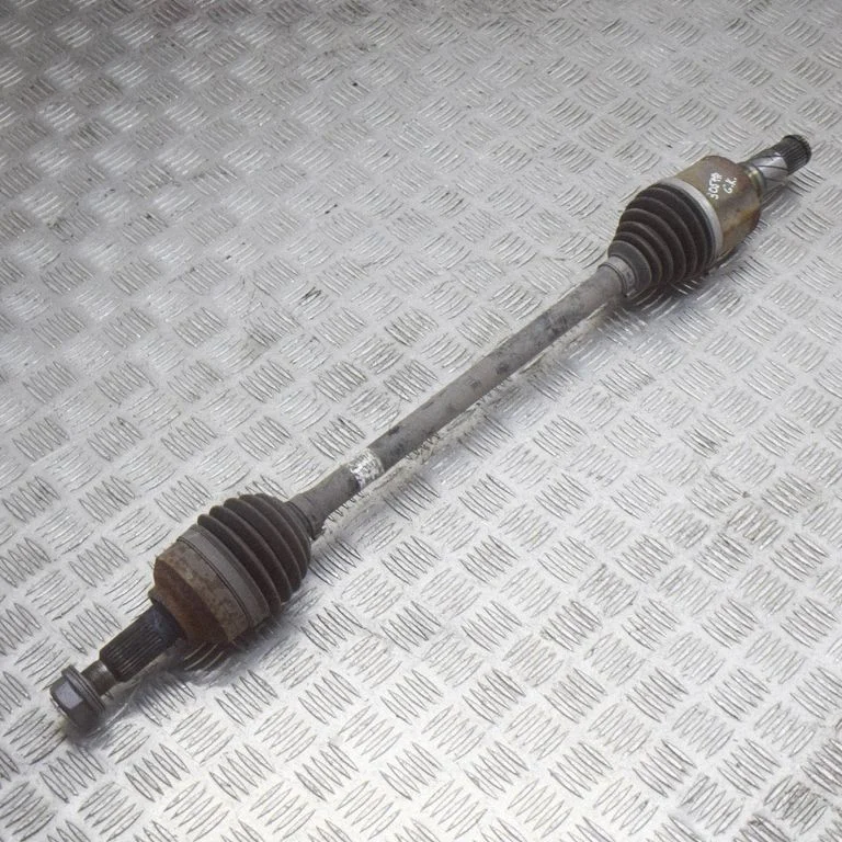 Półoś tylna 104416100D