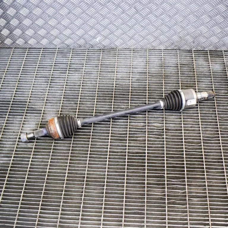 Rear driveshaft – Tesla Model S (2012-)