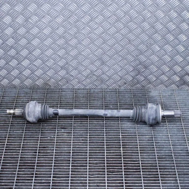 Rear driveshaft – left
