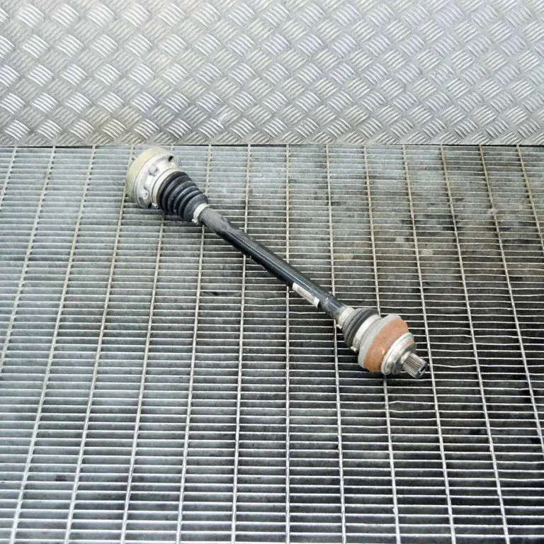 Aizmugurējā pusass 1K0407283A