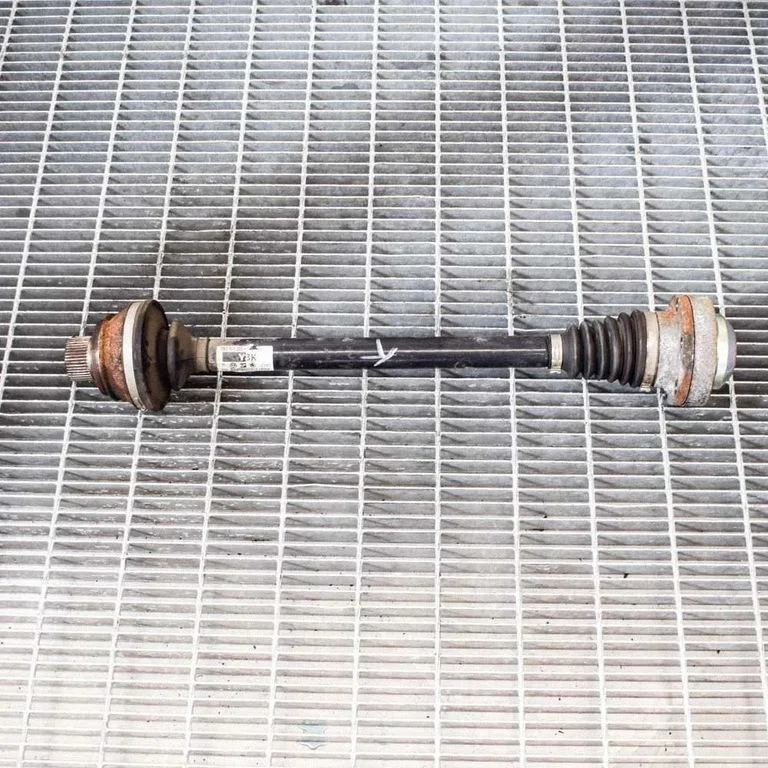 Tagumine pooltelg – Audi A5 Sportback 8TA (2009-2016)