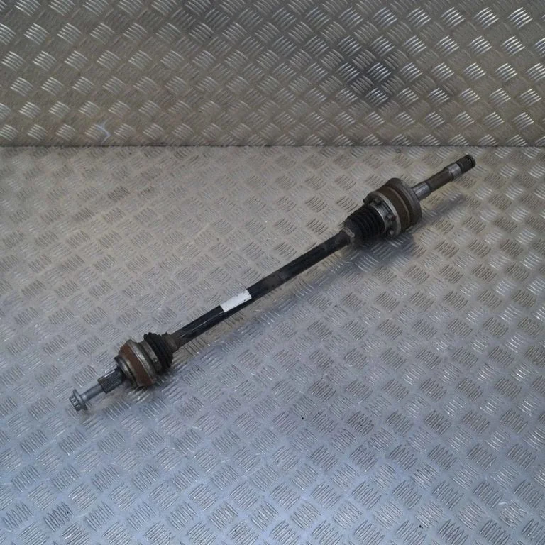 Tagumine pooltelg – Audi A3 S3 8V (2013-2019)