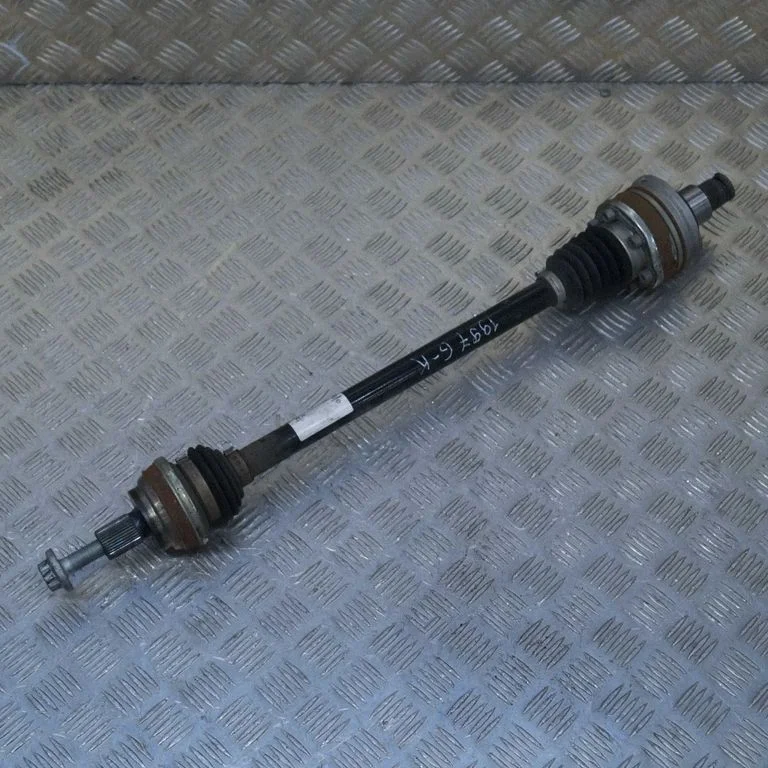 Tagumine pooltelg – Audi A3 S3 8V (2013-2019)