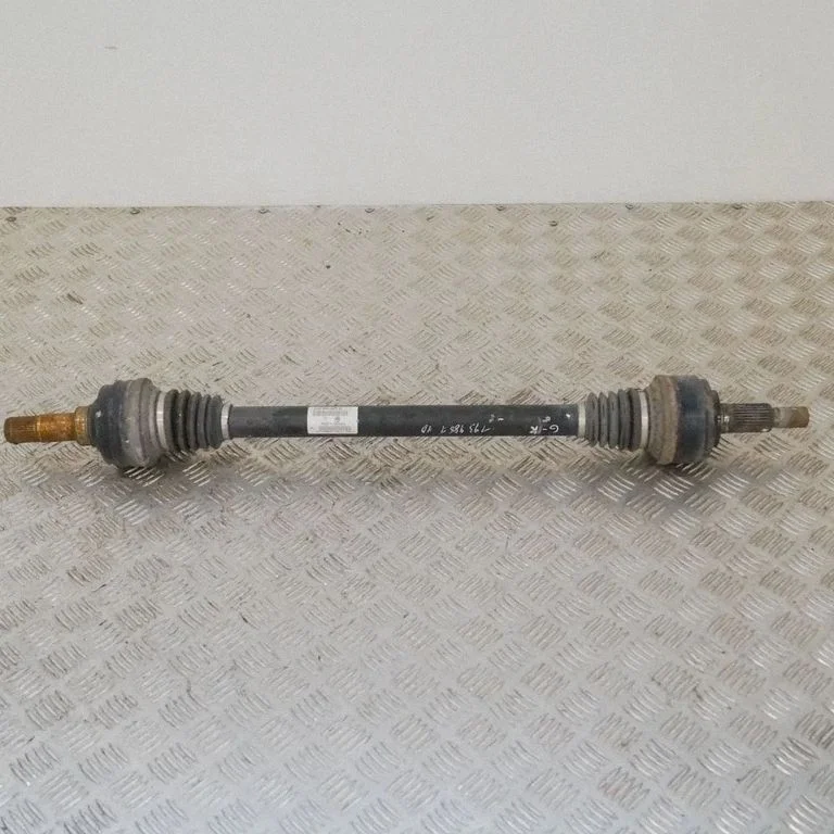 Tagumine pooltelg – Porsche Cayenne (92A) (2010-2017)