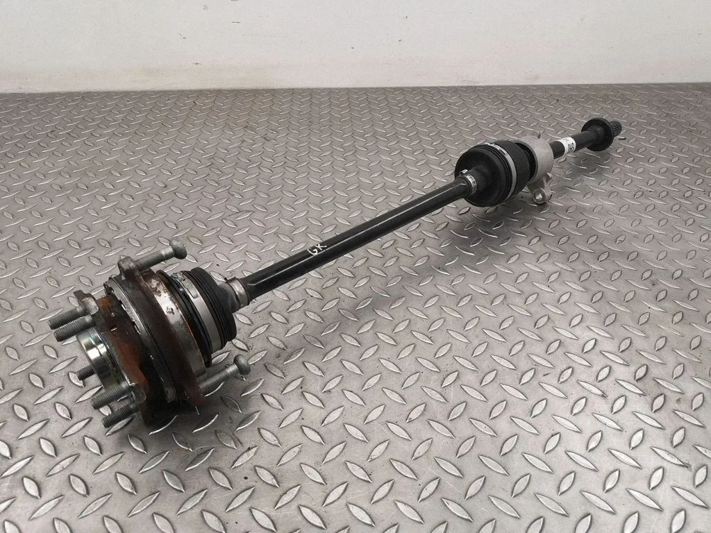 Tagumine pooltelg – KIA EV6 (2021-)