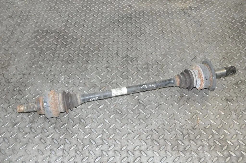 Aizmugurējā pusass 7597690