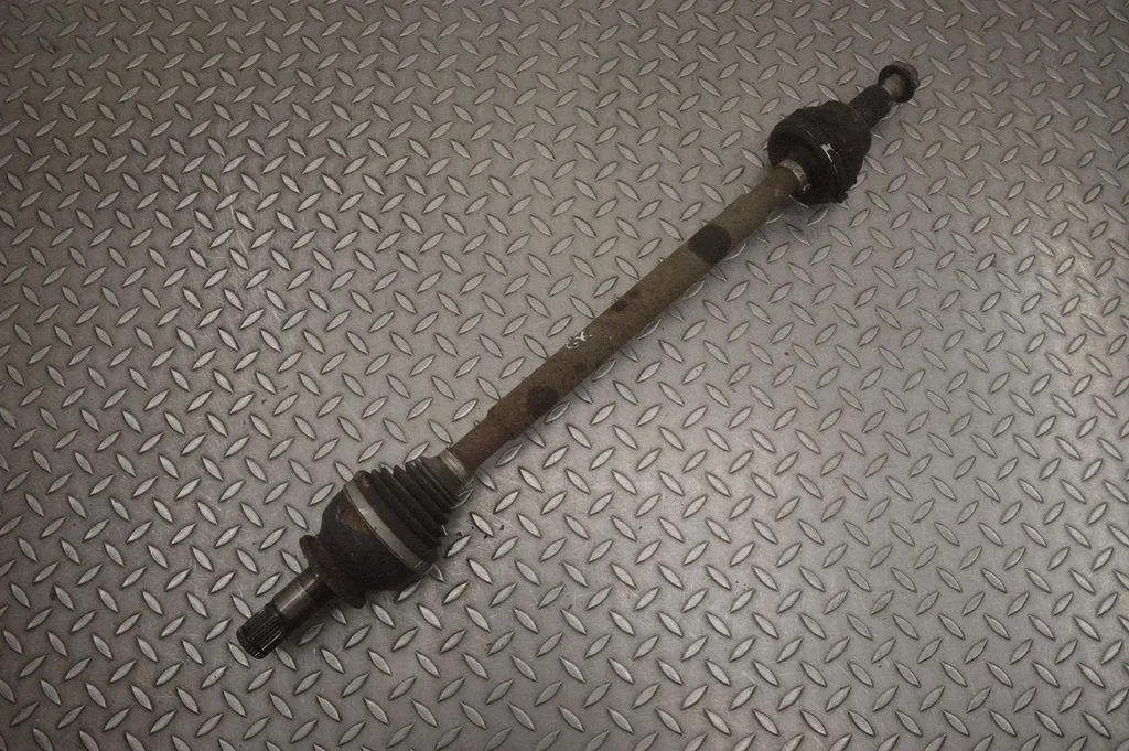 Rear driveshaft – left