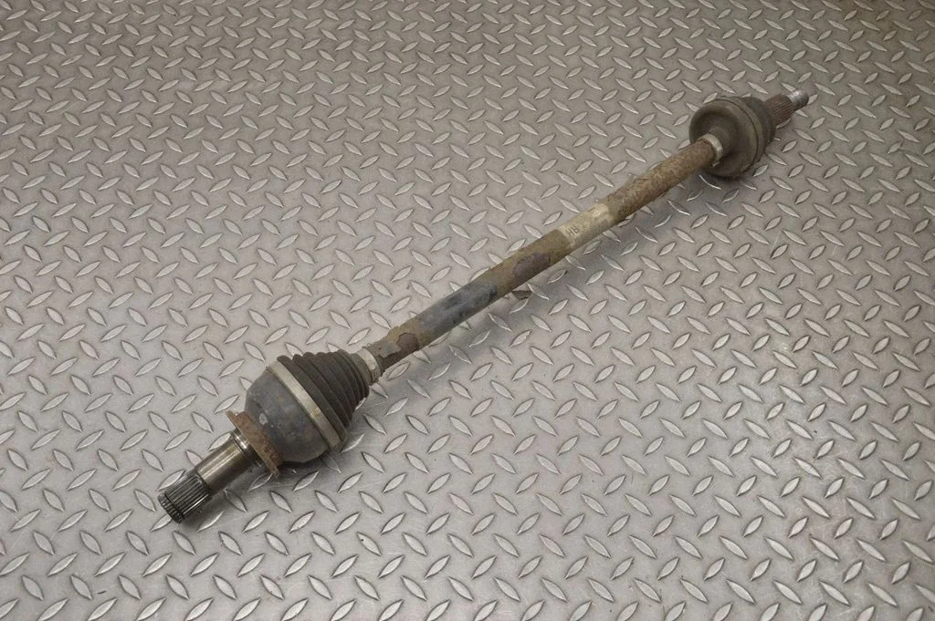Rear driveshaft – Land Rover Range Rover L405 (2013-2021)