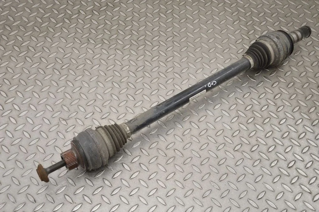 Aizmugurējā pusass 95B501203C