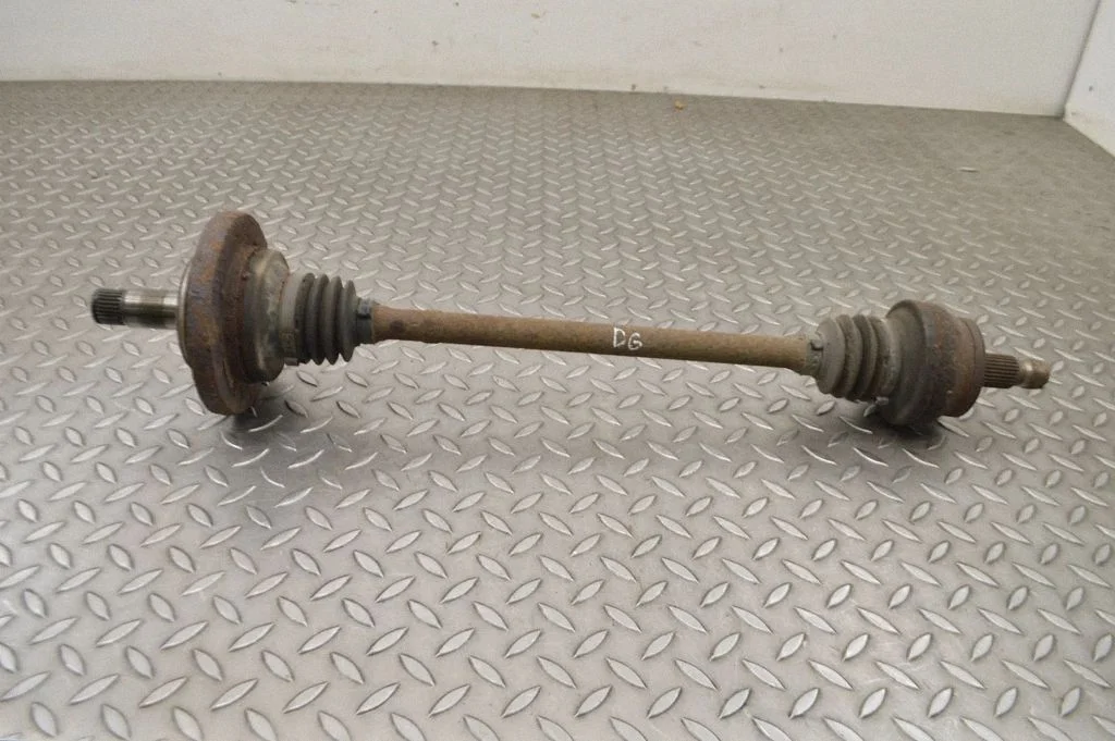 Rear driveshaft – right