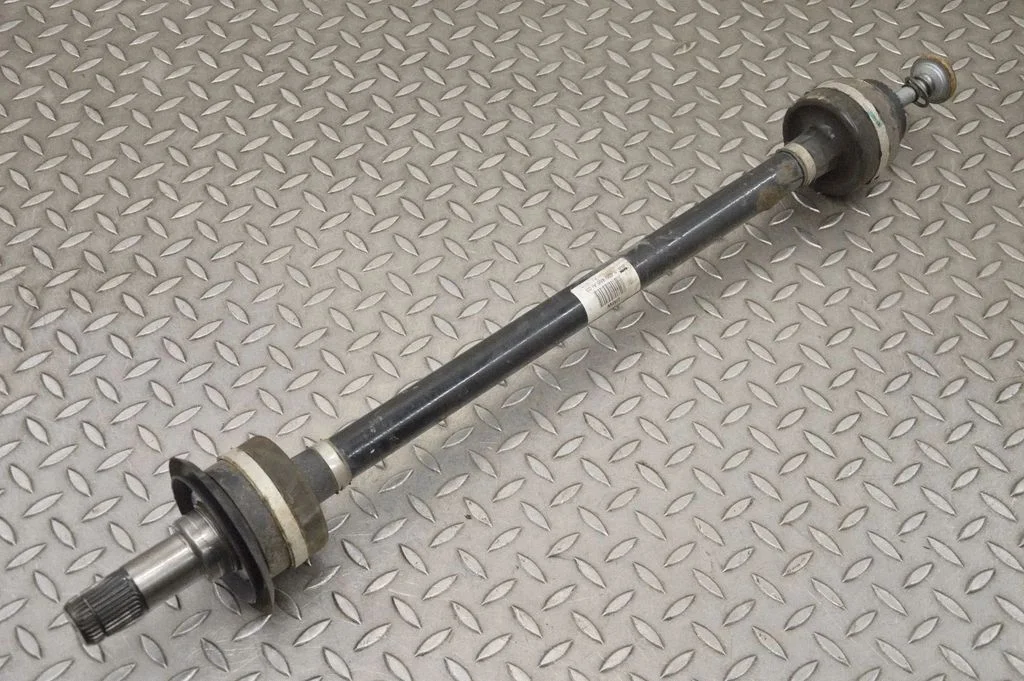 Tagumine pooltelg – BMW 7-seeria G11 G12 (2015-2022)