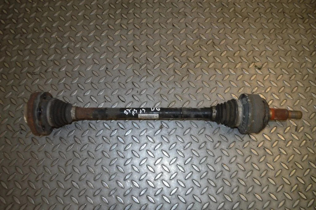 Aizmugurējā pusass 7L0501201A