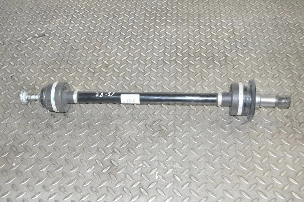 Półoś tylna – BMW Seria 7 G11 G12 (2015-2022)