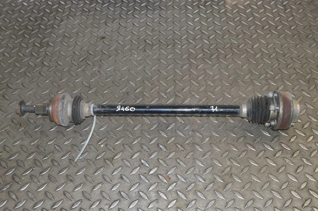 Tagumine pooltelg – Volkswagen e-Golf (2014-)