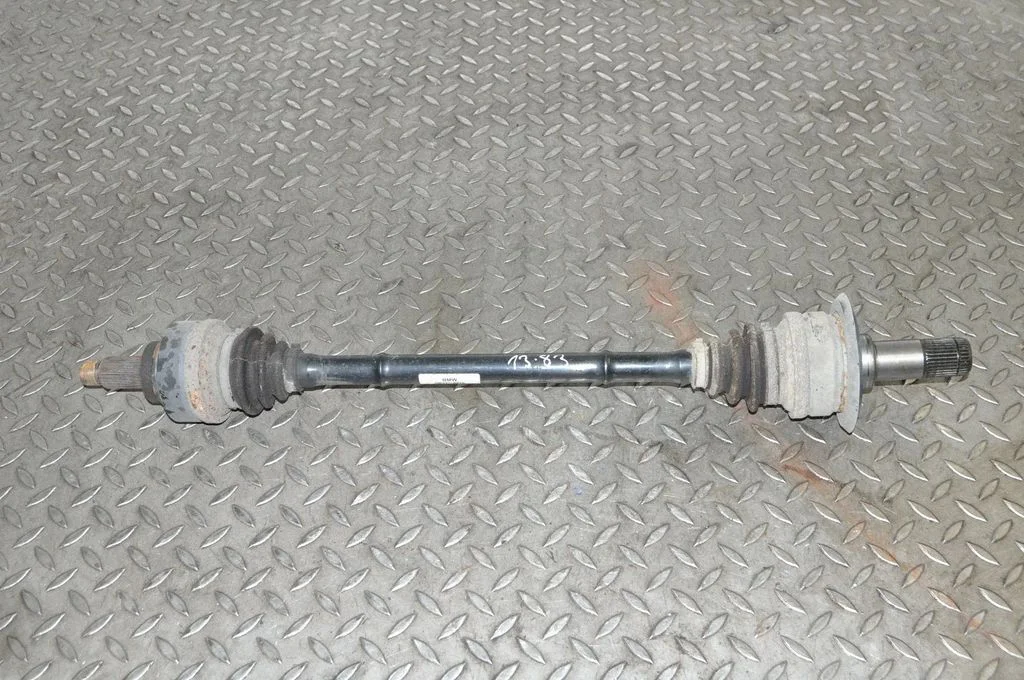 Rear driveshaft – BMW 3 Series F30 F35 F31 (2012-2018)