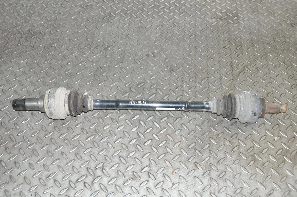 Rear driveshaft – BMW 4 Series F32 F33 (2013-2020)