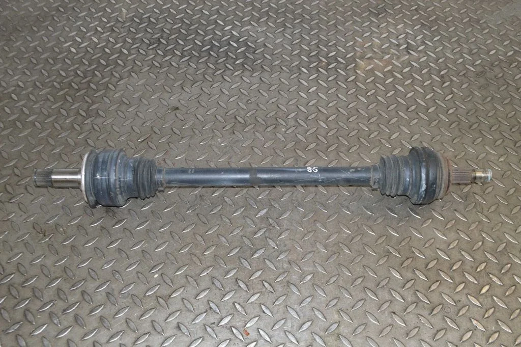 Rear driveshaft – left