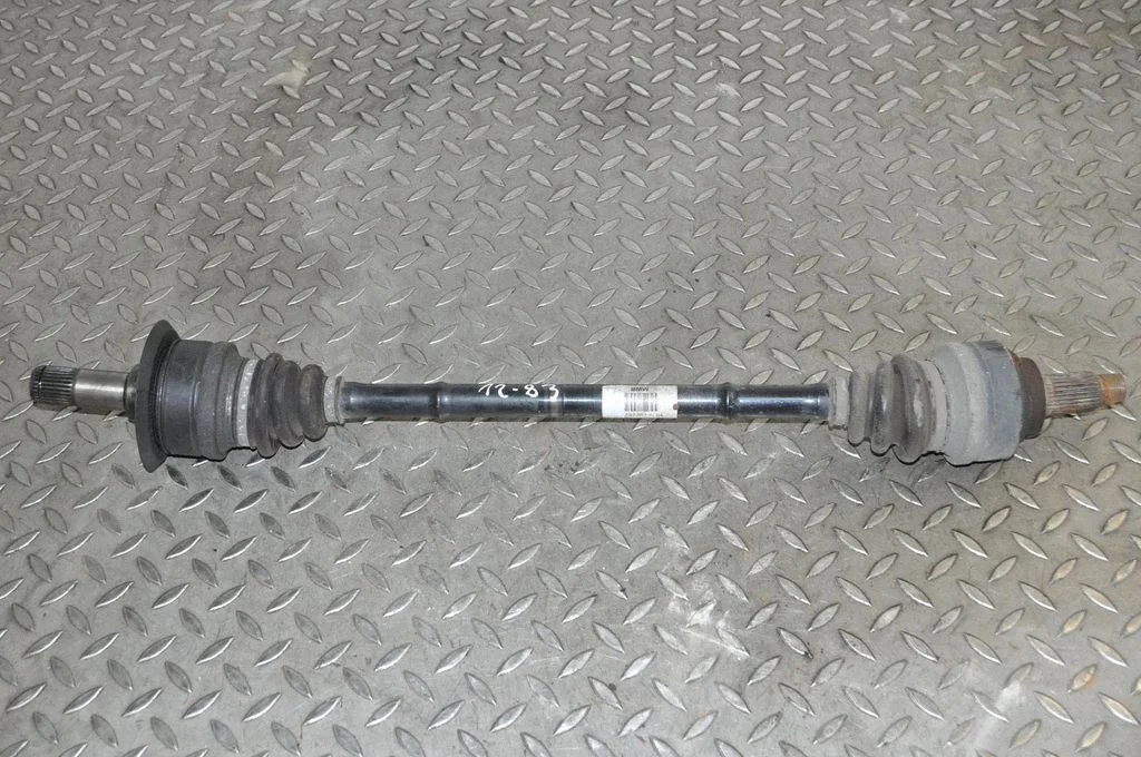 Rear driveshaft – BMW 4 Series F32 F33 (2013-2020)