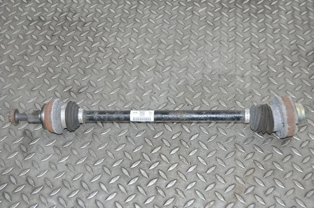 Tagumine pooltelg – Volkswagen e-Golf (2014-)
