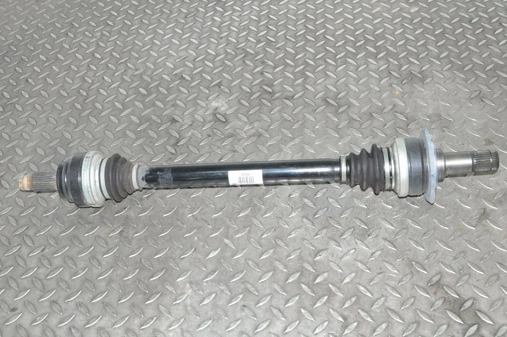 Rear driveshaft – BMW 6 Series F06 Gran coupe (2012-2018)