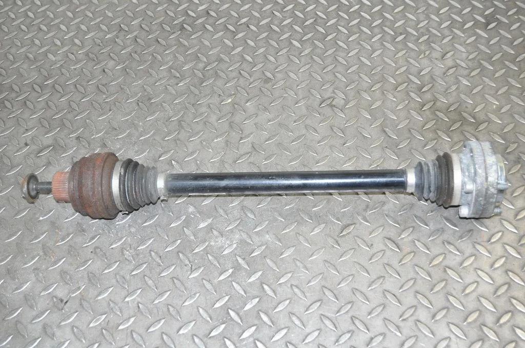 Rear driveshaft – Audi RS5 (2010-2015)