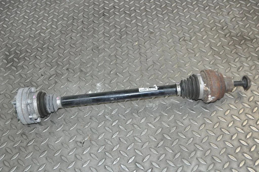Rear driveshaft – Audi RS5 (2010-2015)