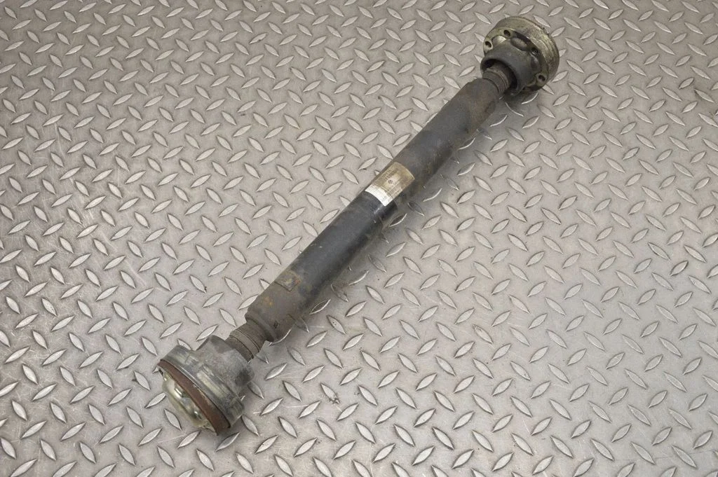 Front prop shaft – Volkswagen Touareg I (2002-2010)