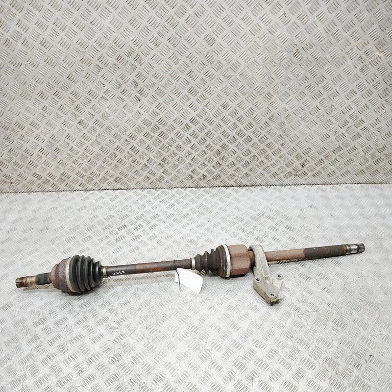 Priekšējā pusass 1349785080